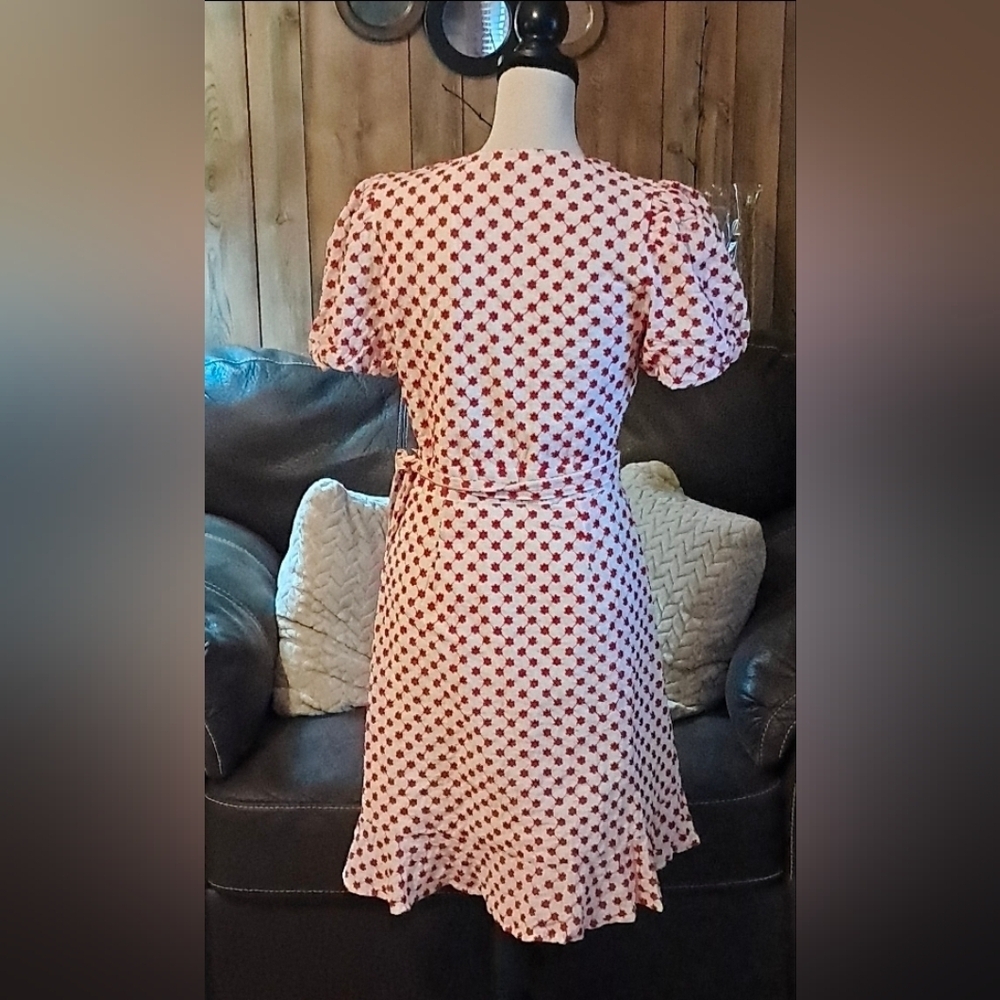 Draper James RSVP Pink & White Ditzy Floral Wrap Mini Dres Puff Ruffle Fairycore - Picture 5 of 10